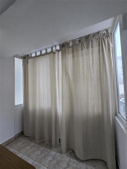 Apartament cu 4 camere decomandat în 13 Septembrie