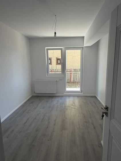 Apartament cu 3 camere în Dobroești
