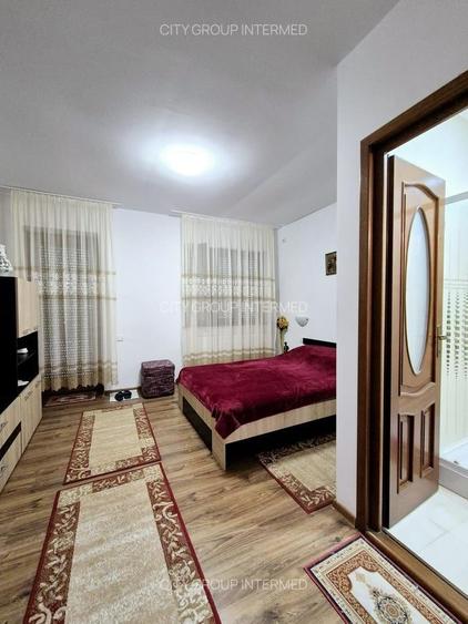 Casă individuală cu 5 camere cu Canalizare în Eforie Sud