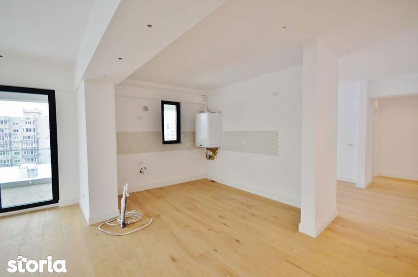 Apartament cu 5 camere în Gara de Nord