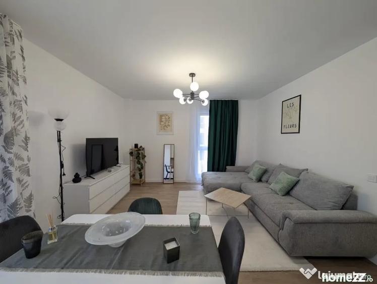 Apartament cu 2 camere semidecomandat în Florești