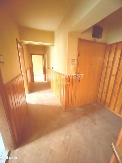 Apartament cu 3 camere în Central