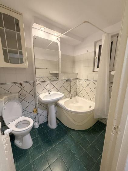 Apartament cu 2 camere în Alexandru Obregia