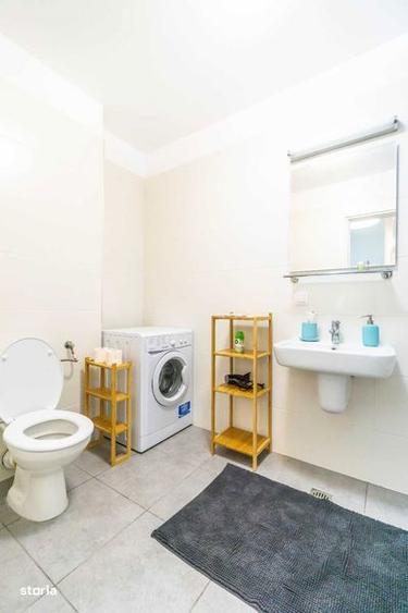 Apartament cu 2 camere, mobilat în Central