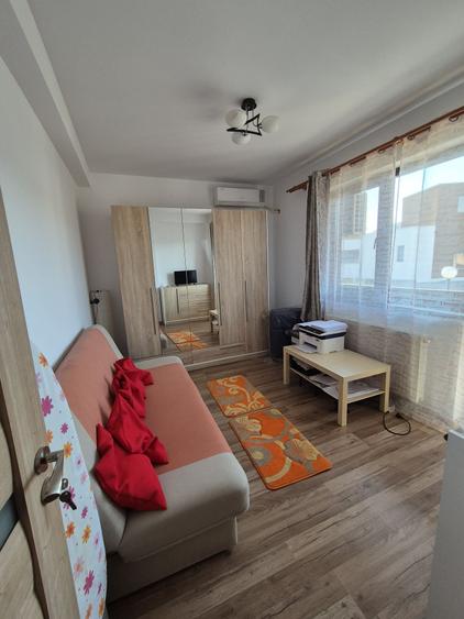 Casă cu 4 camere în Militari