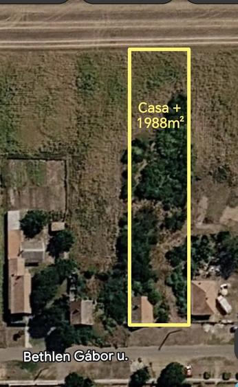 Casă cu Teren 1988 Mp în Central
