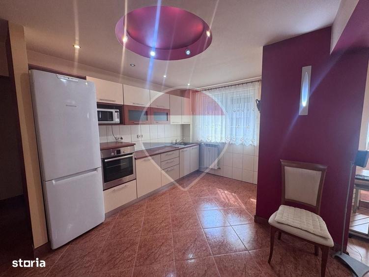 Apartament cu 3 camere decomandat în Iosia