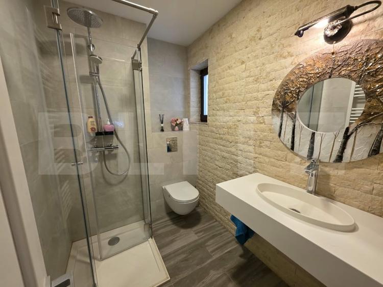 Casă individuală cu 5 camere cu Canalizare în Sinaia