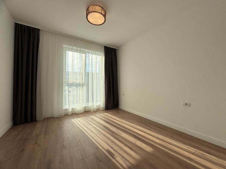 Apartament cu 3 camere decomandat în Pipera