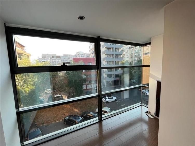 Birouri de inchiriat  de la 120 mp - mentenanta inclusa - 8