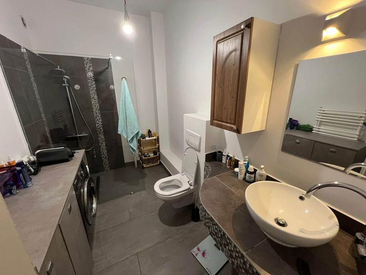 Apartament cu 2 camere semidecomandat în Bună Ziua