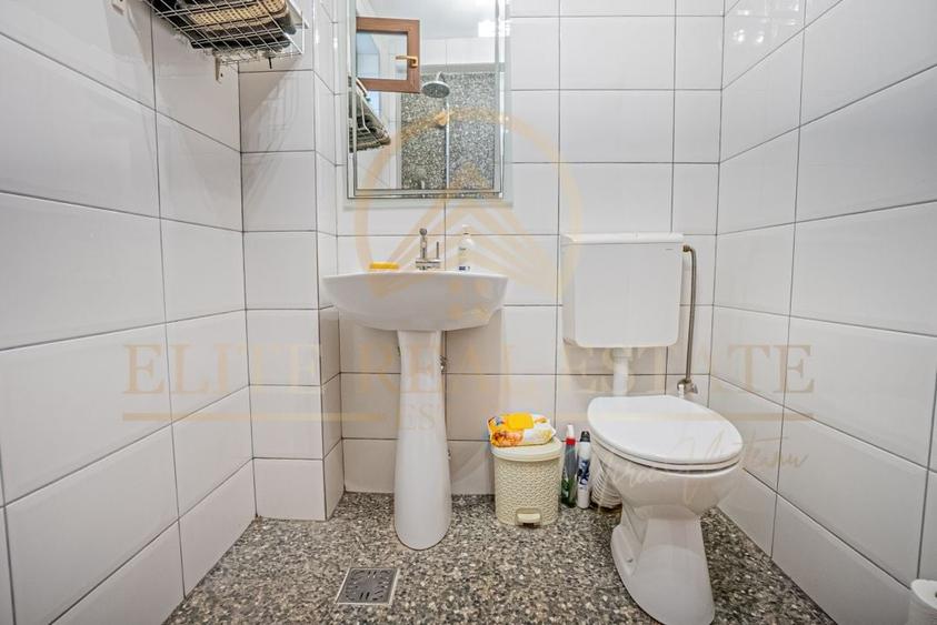 Viluta cocheta cu curte frumoasa in Mamaia Sat! - 31