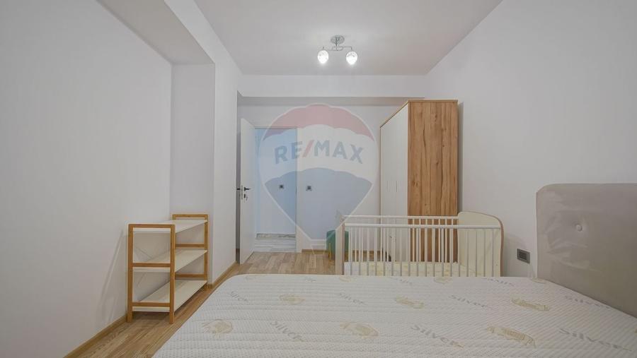 Apartament spatios de inchiriat - 3 camere Isaran - 7