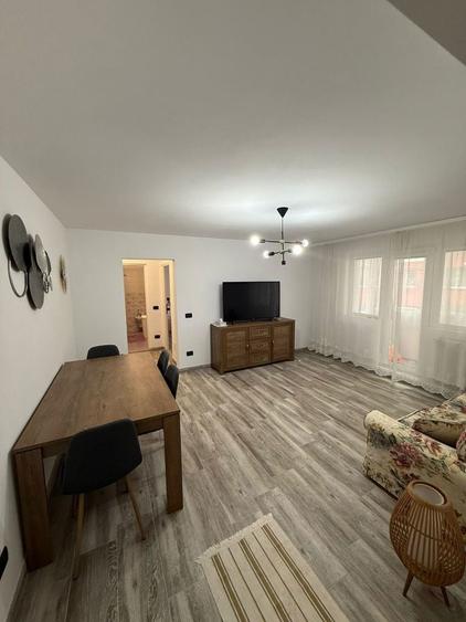 Apartamentul 3 cam - 1