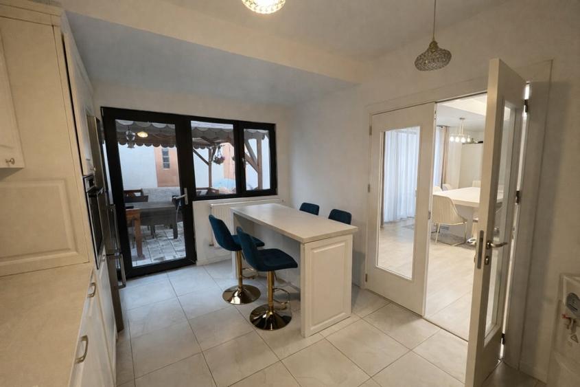 Vila cocheta 180 mp construiti, 340mp teren mobilata utilata lux Pantelimon - 9