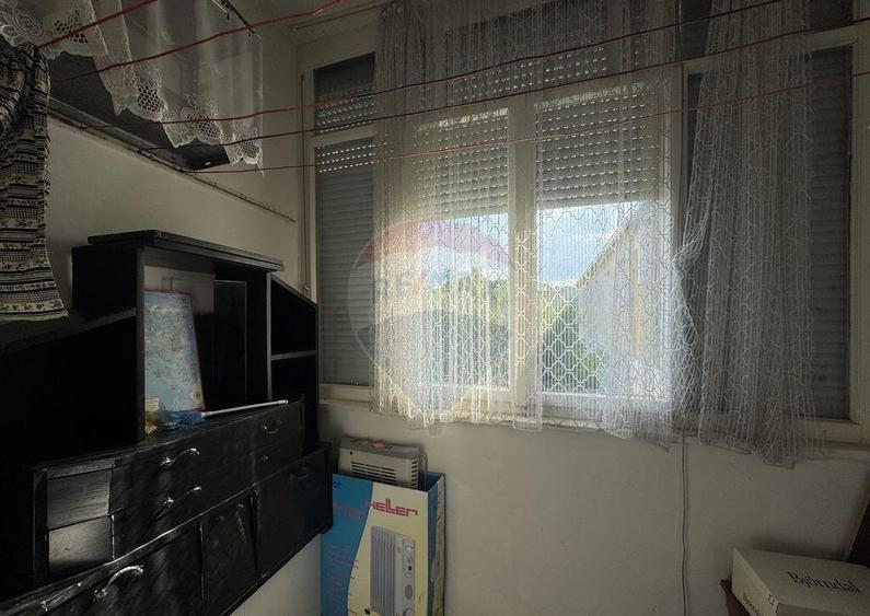 Ap. cu 3 camere, et.4, str. Feleac 1A - 6