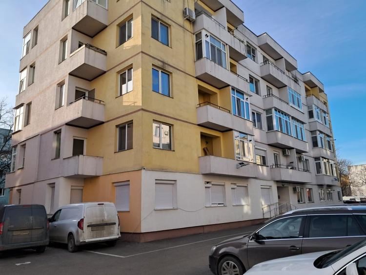 Apartament decomandat Bloc NOU - zona Milcov - 1