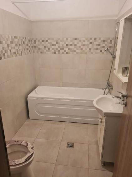 Închiriez apartament cu 3 camere:  Prelungirea Ghencea 45, Cartierul Latin - 6