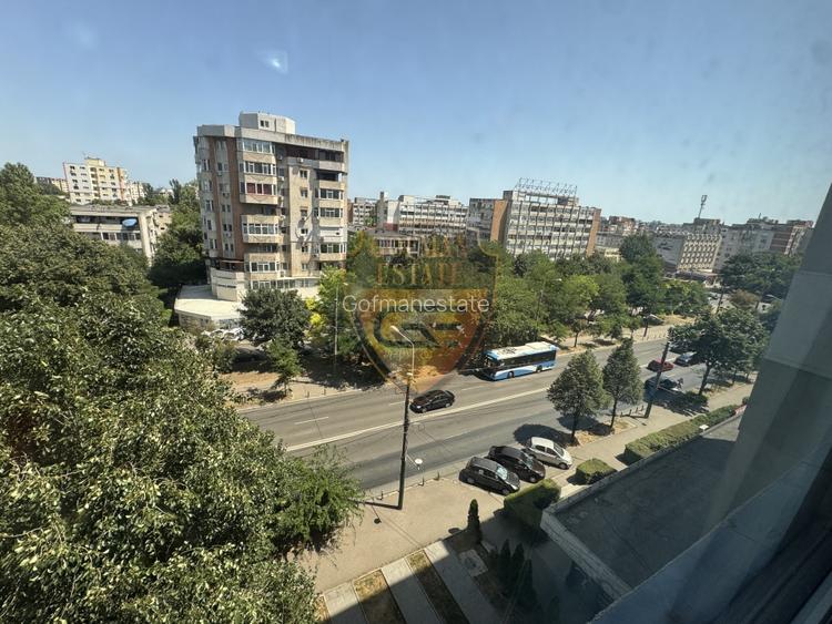 2 camere et 6/10, decomandat, Tomis Nord Bd Tomis colt cu Soveja