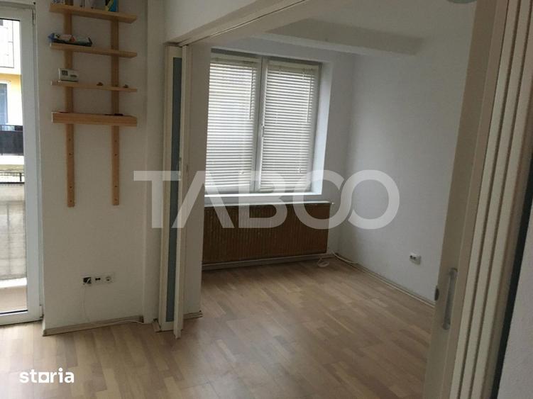Apartament de vanzare 2 camere 2 balcoane parcare Calea Poplacii - 1