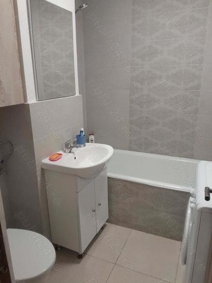 Inchiriez o camera - 5