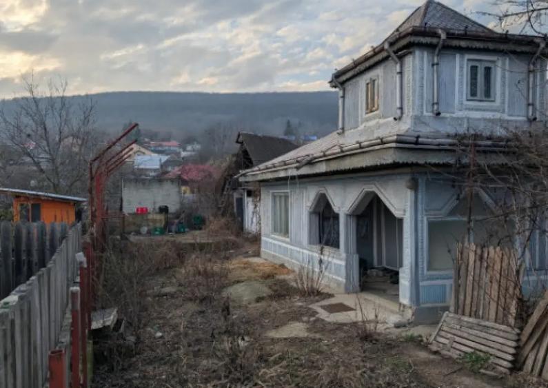 Casa la strada principala Hemeius, 615m teren - 4