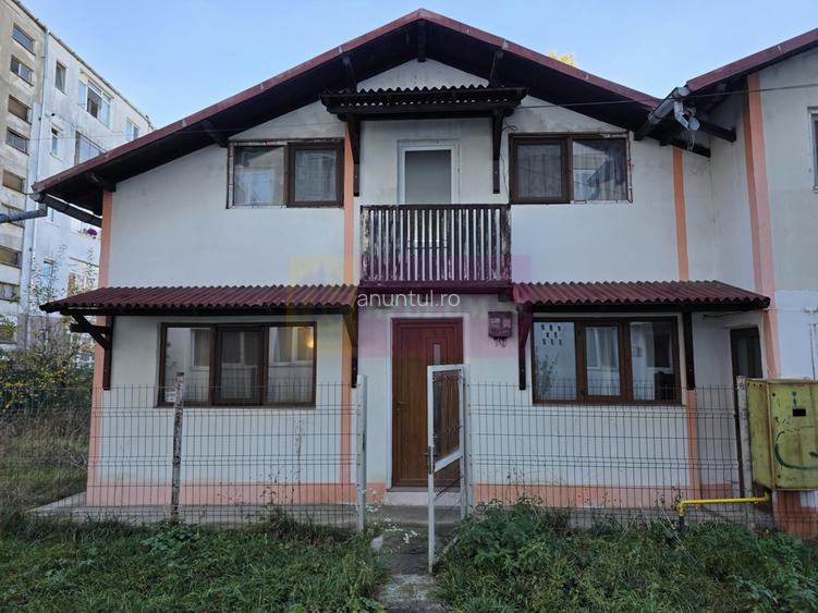 Casa de vanzare cu 3 camere in Campina