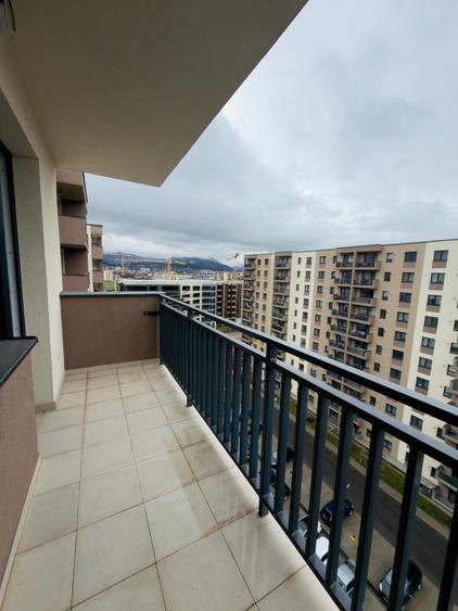 Apartament cu 2 camere de inchiriat in zona Tractorul la et 8/10,loc de parcare - 3