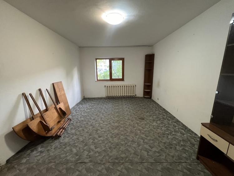 Apartament 4 camere zona Nicolina - 2