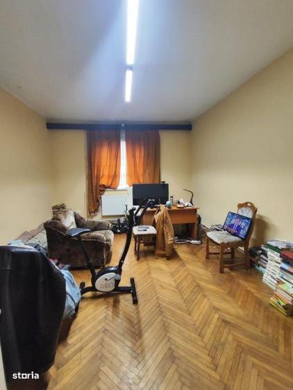 Casa de inchiriat , 3 camere, zona Micro 1 - 5