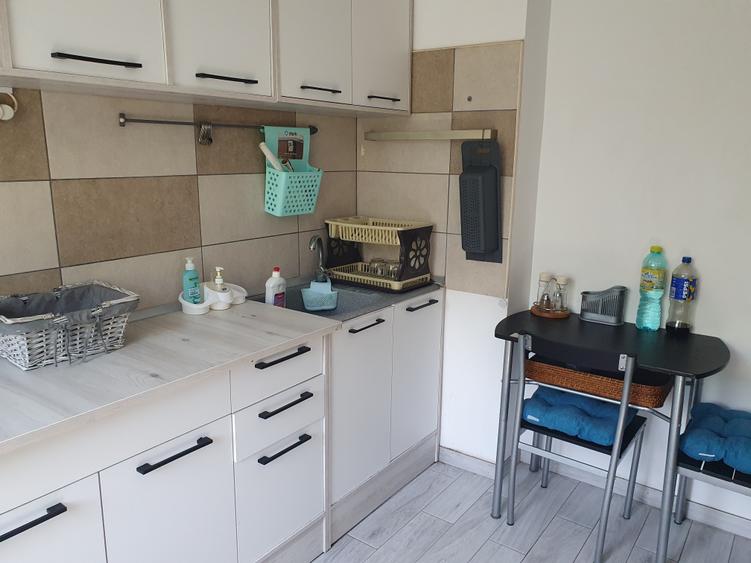 Inchiriere - 2 camere - Dr Taberei -Timisoara Romancierilor 2/ 4 - decomandat - 14