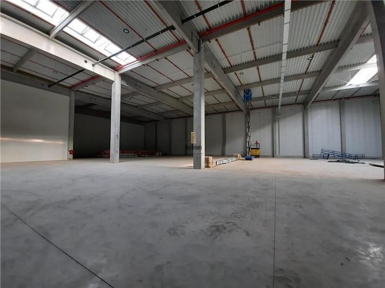 Spatiu Industrial - 2500 mp - Logistica - Productie - Depozitare - Distributie - 14