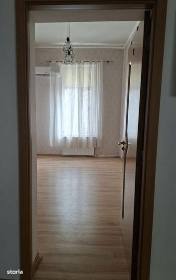 (Costuri utilitati incluse) - Spatiu central, ideal pentru birou - 5