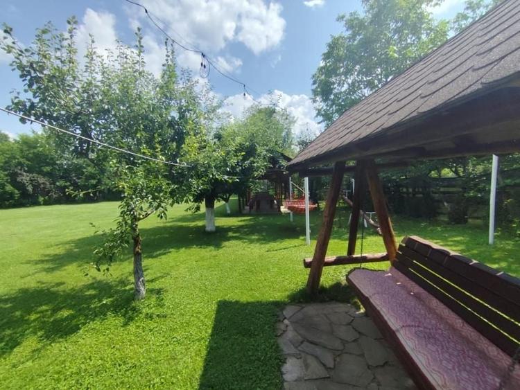Hotel/Pensiune, de 450 mp, în Aluniș