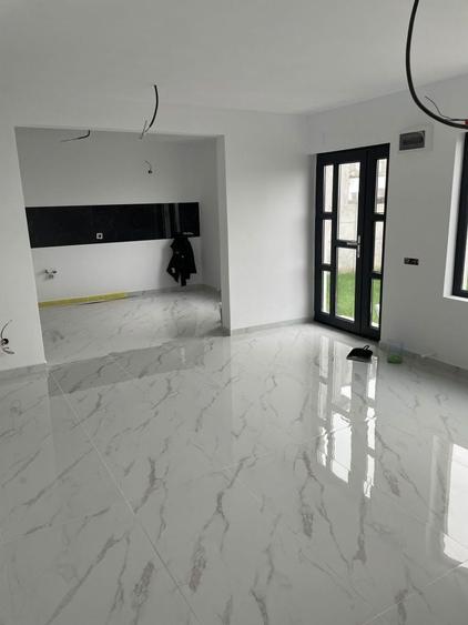 Vand Casa Noua,direct proprietar - 4