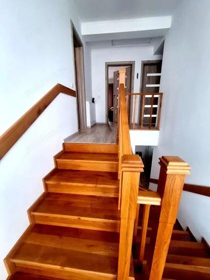 Casă cu 4 camere cu Teren 33 Mp în Central