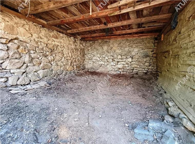 Casa traditionala din lemn cu 930 mp teren langa Sibiu - 18