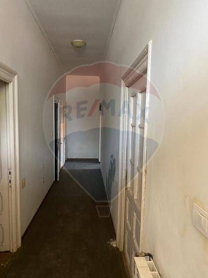 Casa / Vila cu 5 camere de vanzare in zona Central - 7