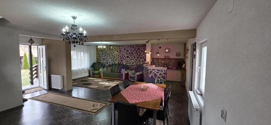 Vila de vacanta cu 4 camere de vanzare in Valea Doftanei - 14