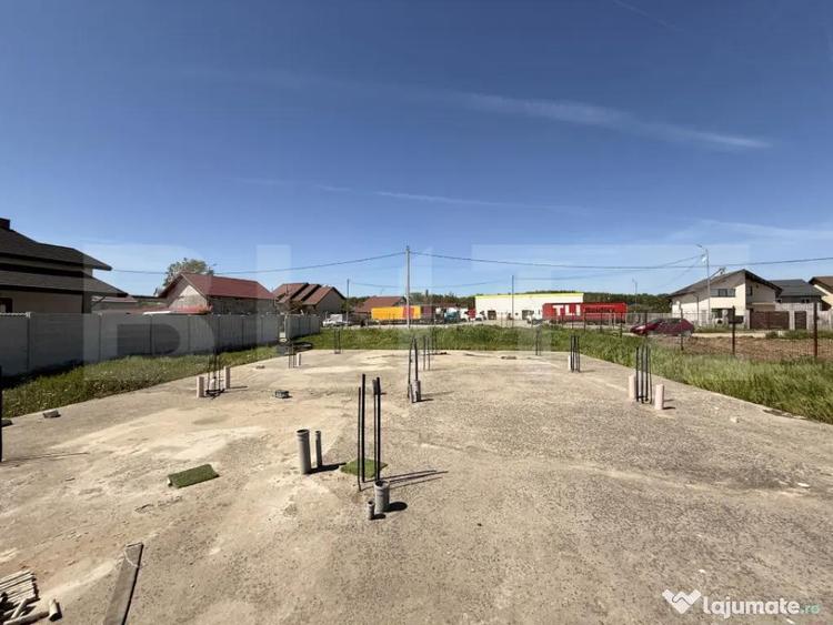 Teren 2000 mp cu front dublu mare ?i toate utilita?ile, B - 5