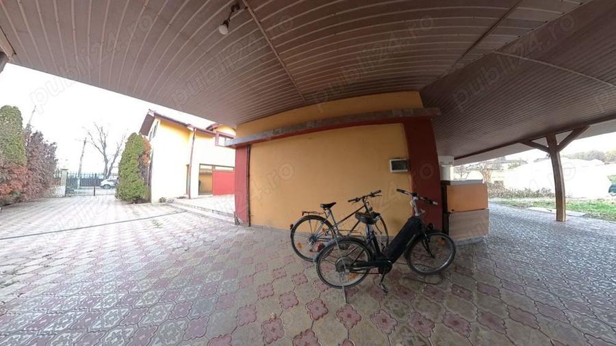 Proprietar vand casa in Dumbravita,9 camere, 5 bai, curte mare, strada paralela cu principala - 3