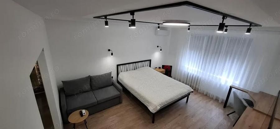 Garsoniera de inchiriat in zona de Piata Universitatii - 1