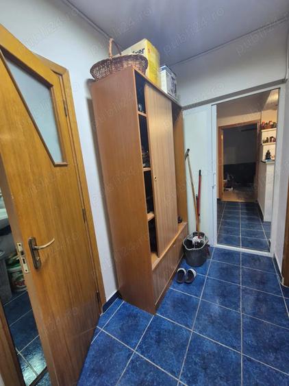 Vand apartament trei camere ,zona Aparatori Patriei!! - 9