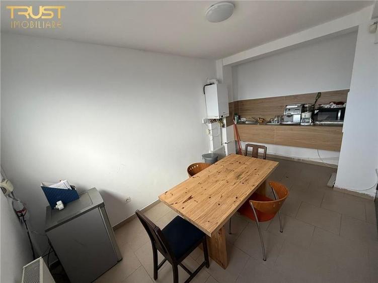 Spatiu birouri l Str.Frunzisului l  200 MP l 3 Parcari - 6