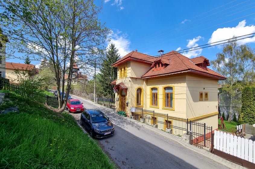 Vila Predeal, 11 camere, fost casino, fundație pe stanca/ Acceptam plata in rate - 2