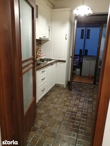 Apartament penthouse - 3 cam,2 bai, terasa mare , 2 locuri de parcare - 12
