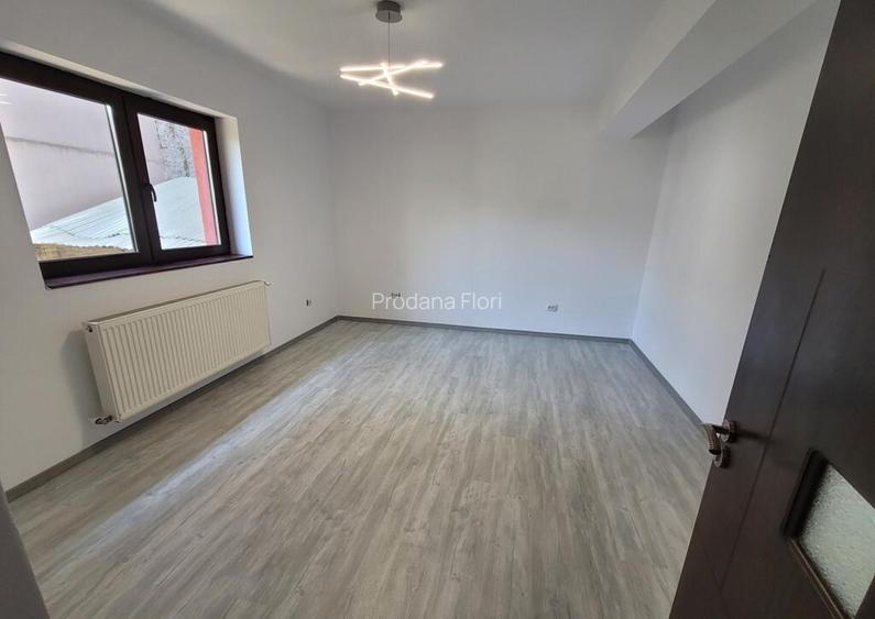 Casa individuala, ideala sediu firma Rahova- Teius