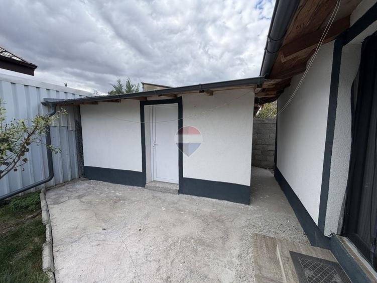 Casă individuală cu 4 camere cu Teren 492 Mp în Vânători