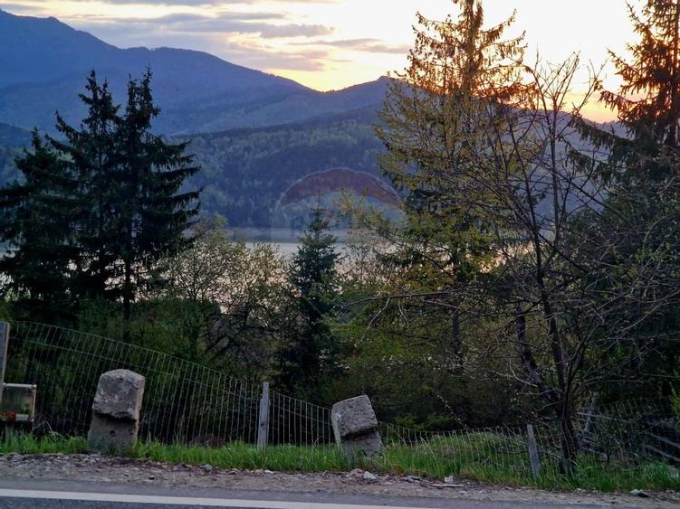 Teren cu vedere la Muntele Ceahlau - 29