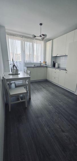 Apartament PREMIUM | 2 băi + 2 balcoane + Parcare | Torontalului - 8